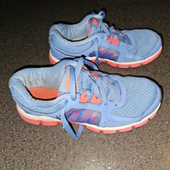 NIKE Dual Fusion woman 8.5 - Picture 15 of 16